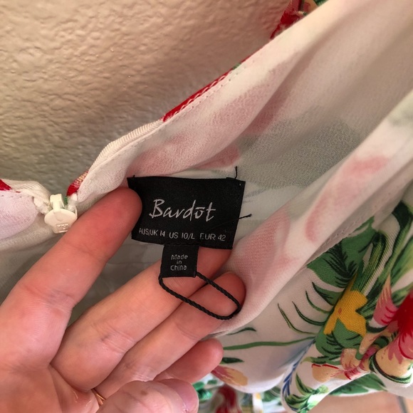 Bardot Ruffles Faux Wrap Dress Tropical Print - Picture 6 of 8